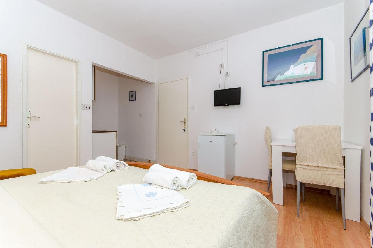 מאקרסקה Apartments Katica מראה חיצוני תמונה