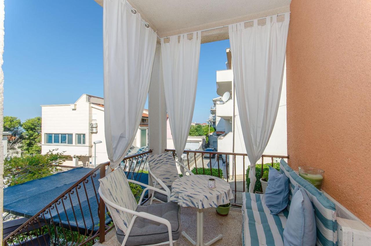 מאקרסקה Apartments Katica מראה חיצוני תמונה