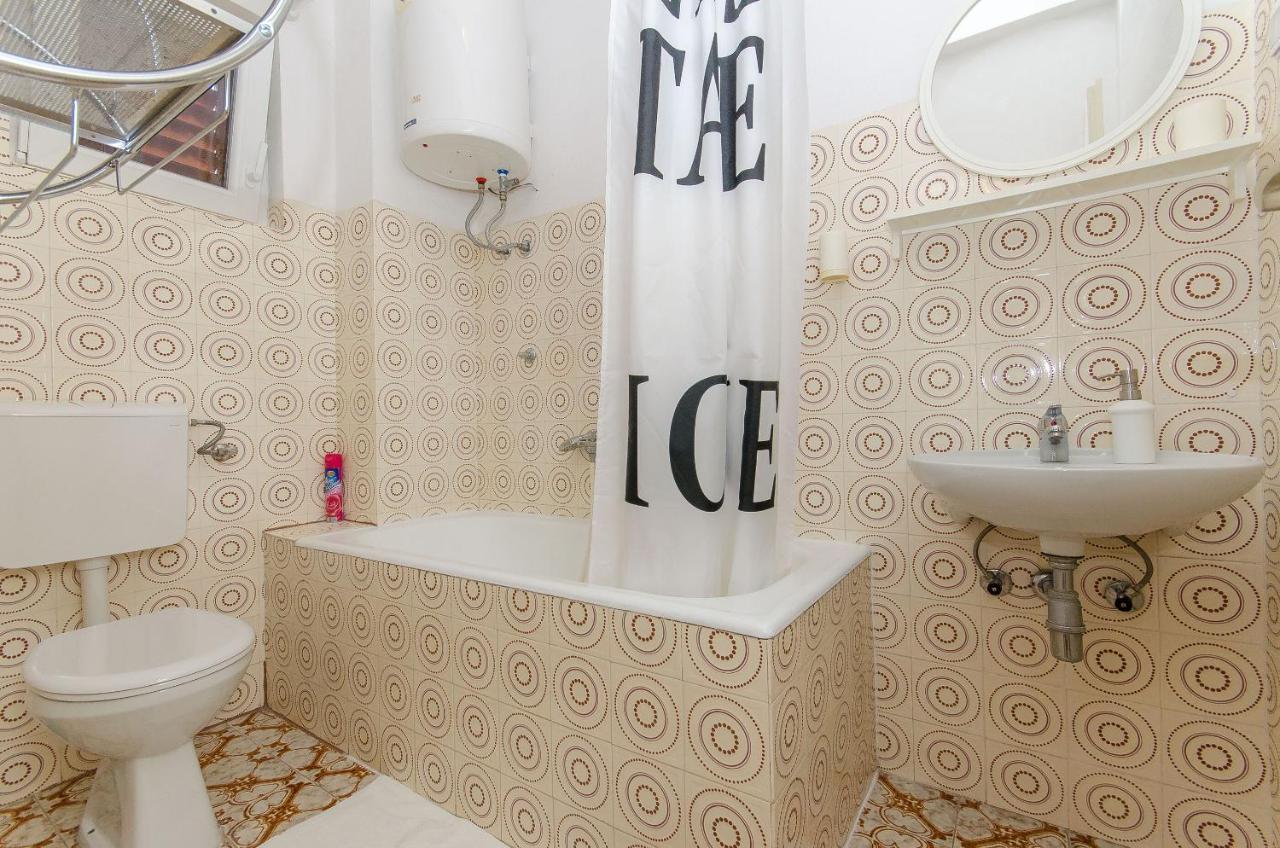 מאקרסקה Apartments Katica מראה חיצוני תמונה