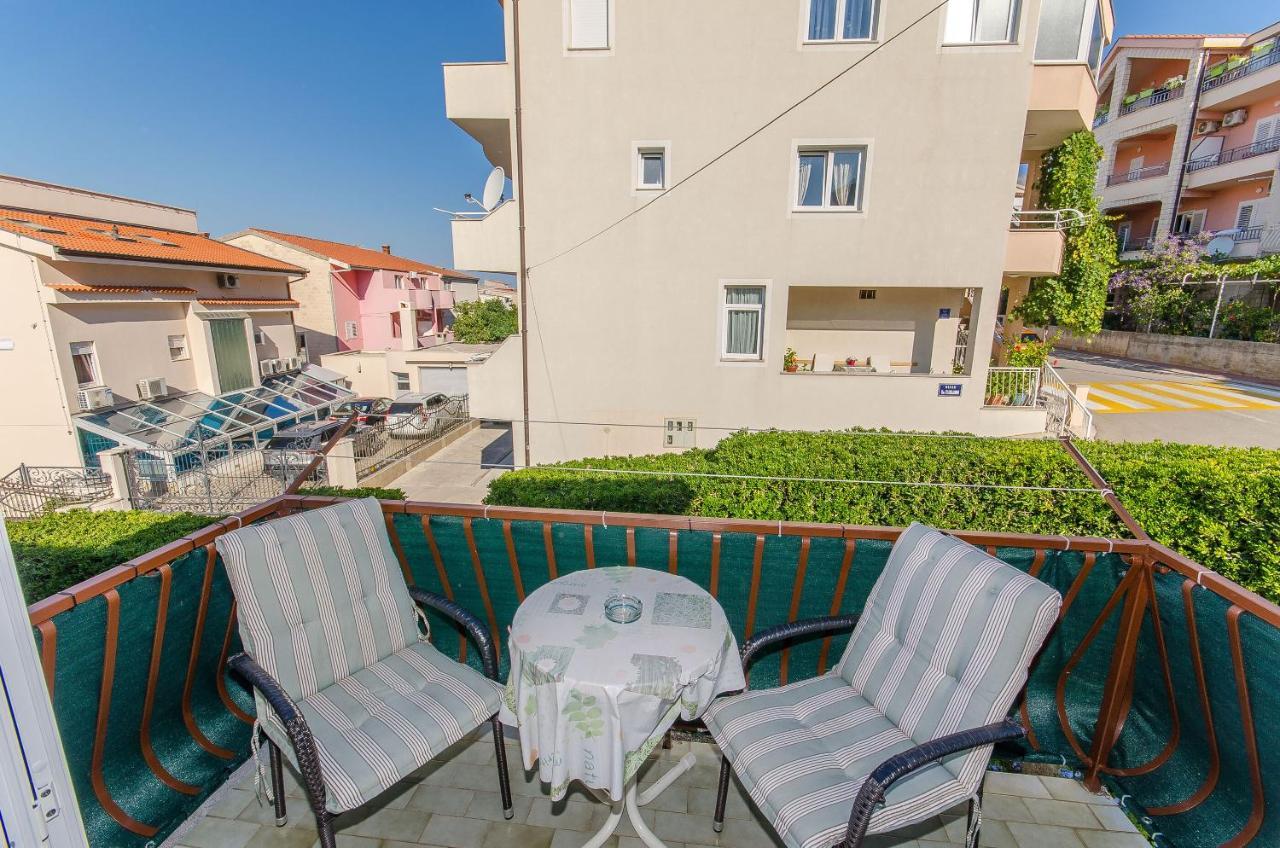 מאקרסקה Apartments Katica מראה חיצוני תמונה